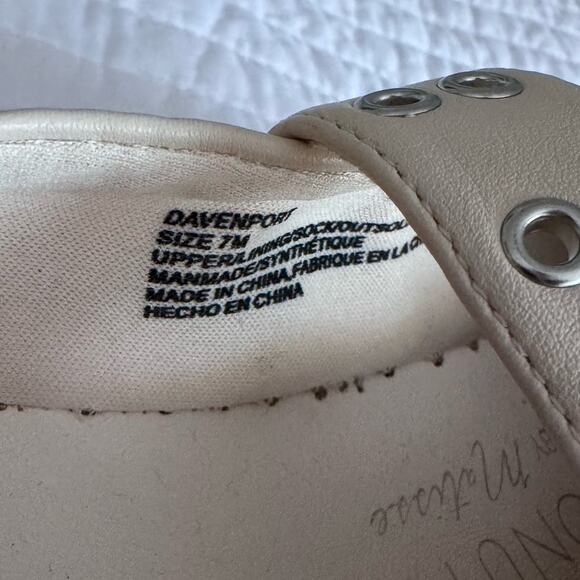 Coconuts by Matisse Davenport Mary Jane Shoes - Picture 7 of 9